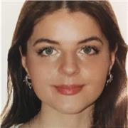 Estudiante de Odontología con alto nivel en inglés